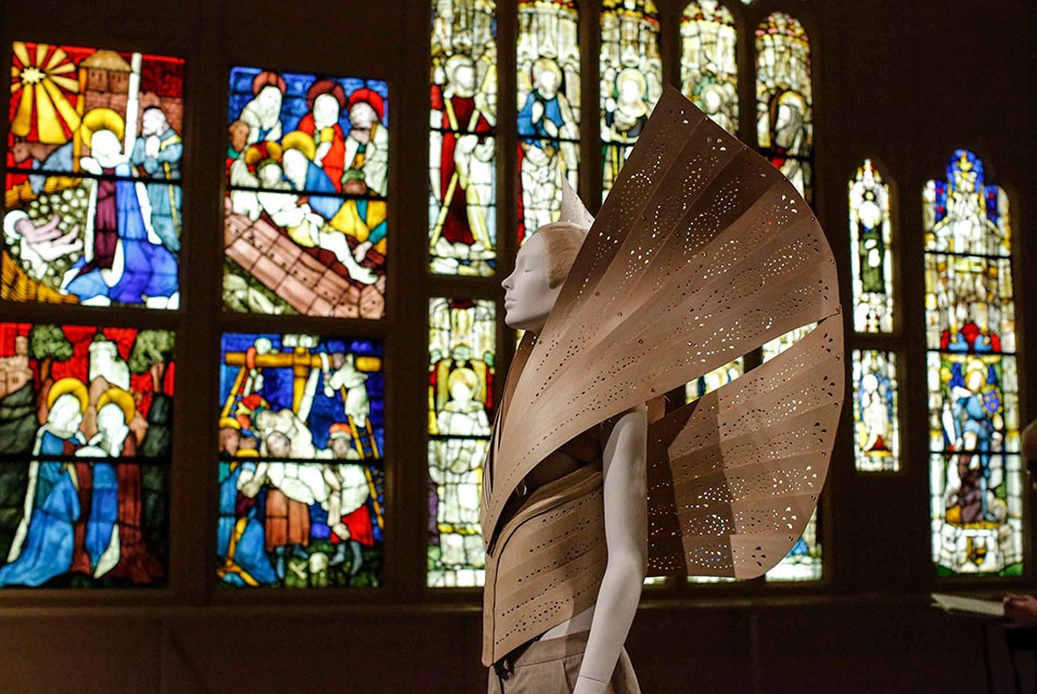 MET museum embraces art of Catholic fashion