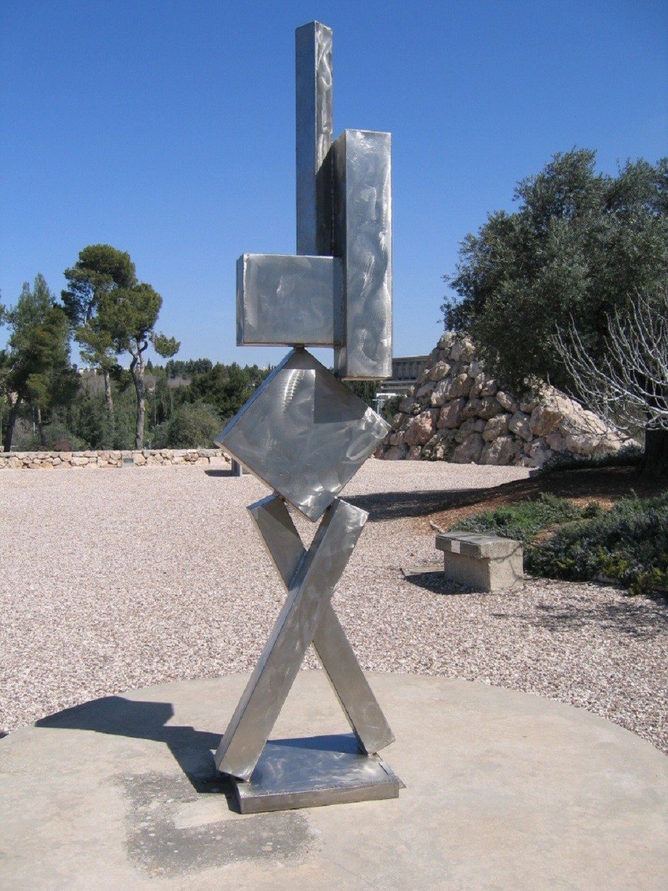 Abstract Expressionism. David Smith. Cubi VI" sculpture, 1963.